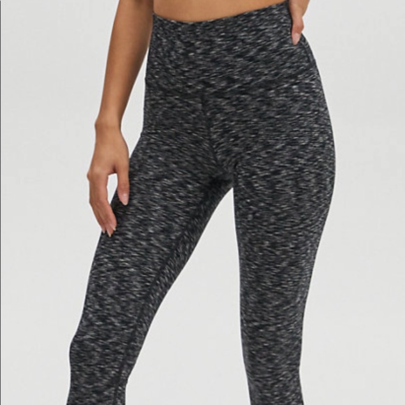 SOLD!!!!!TNA Atmosphere Legging - Picture 3 of 3